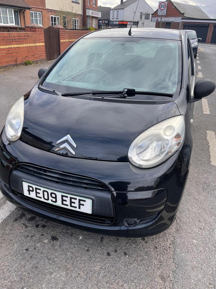Cheap Citroen C1 - 1.0i VT Euro 4 5dr - Great cheap, little car! for sale in Doncaster, South Yorkshire