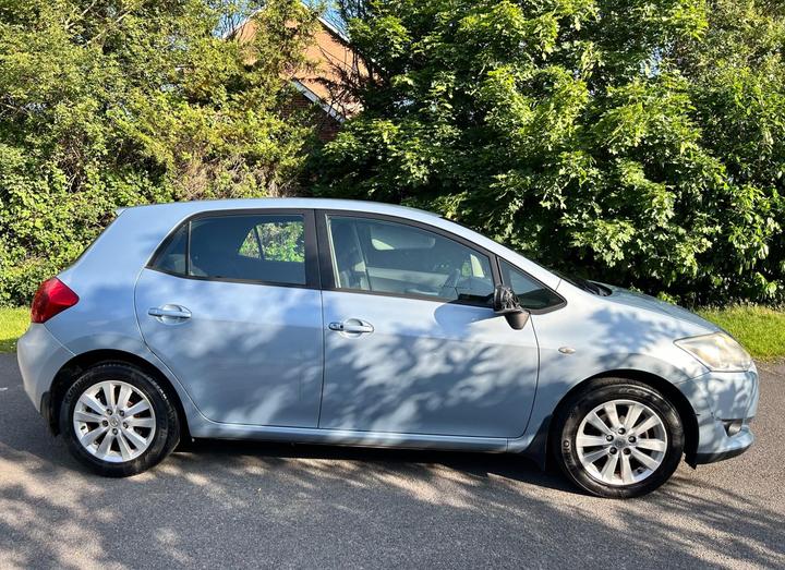 Cheap Toyota Auris - 1.6 VVT-i T Spirit 5dr for sale in Reading, Berkshire