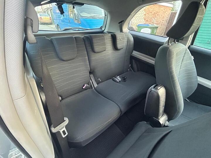 Toyota Yaris - 1.3 VVT-i TR 3dr - Image 11