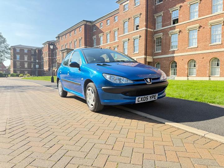 Cheap Peugeot 206 - 1.4 8v S 5dr (a/c) - Low Milage, Long MOT for sale in Stafford, Staffordshire