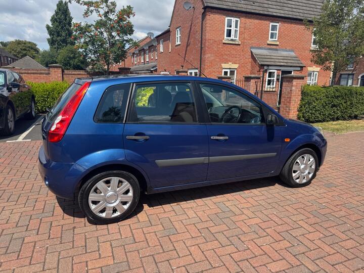 Cheap Ford Fiesta - 1.25 Style Climate 5dr - FSH| LOW MILES | FULL MOT for sale in Burton upon Trent, Staffordshire