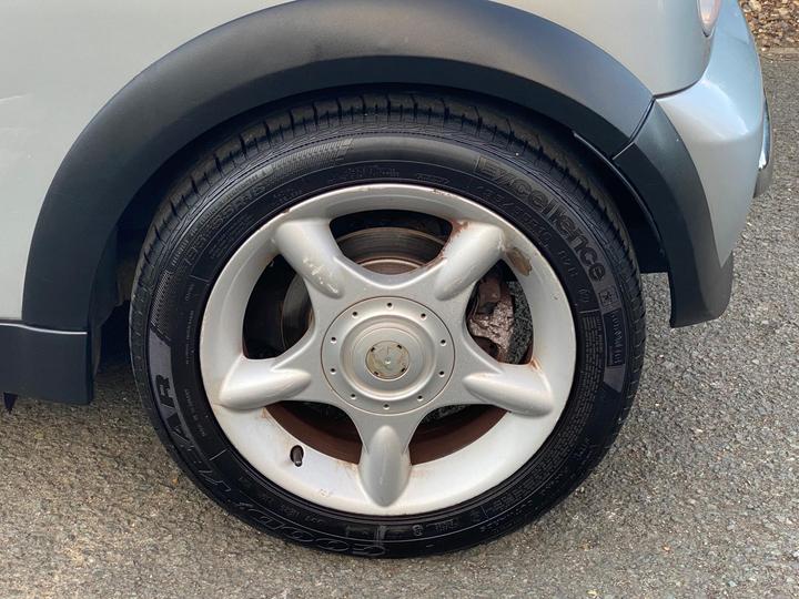 MINI Hatch - 1.6 Cooper Euro 3 3dr - Image 23