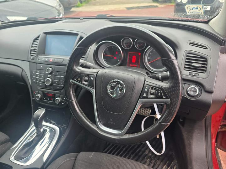 Vauxhall Insignia - 2.0 CDTi SRi Auto Euro 5 5dr - AUTOMATIC - Image 11