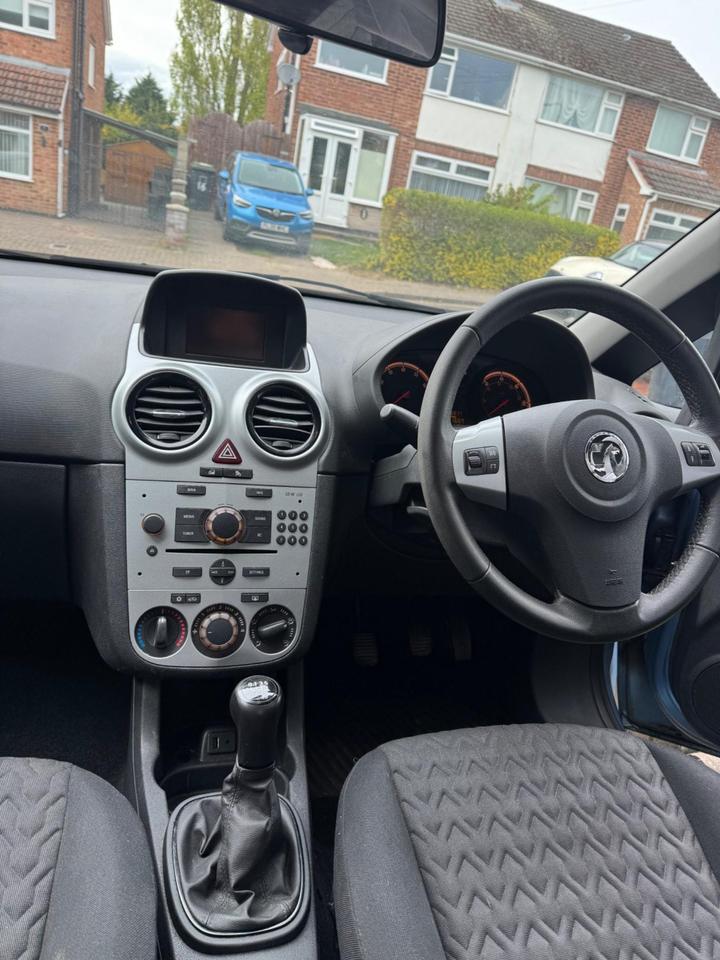 Vauxhall Corsa - 1.2 16V Energy Euro 5 5dr (A/C) - Image 17