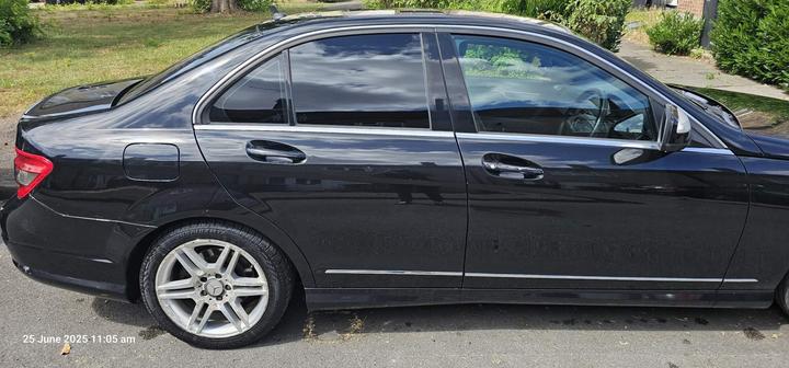 Mercedes-Benz C Class - 2.1 C220 CDI Sport Auto Euro 4 4dr - Image 8