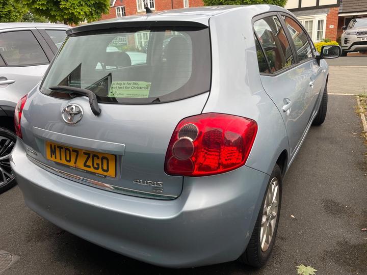 Toyota Auris - 1.6 VVT-i TR 5dr - Reliable with Service History - Image 4