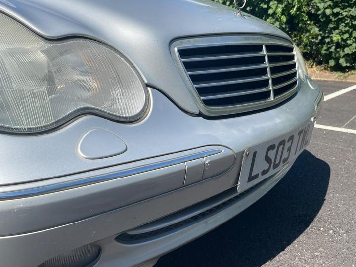 Mercedes-Benz C Class - 1.8 C200 Kompressor Avantgarde SE 4dr - One Owner From New - Image 28