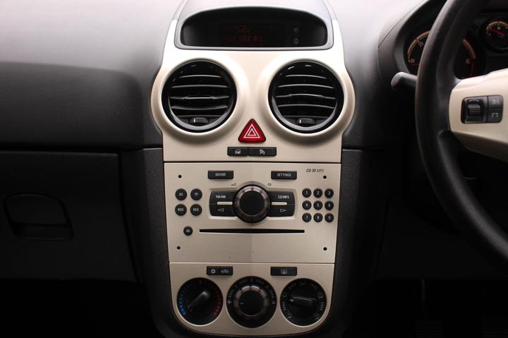 Vauxhall Corsa - 1.3 CDTi ecoFLEX 16v Energy 5dr (a/c) - Long MOT + FRESH SERVICE - Image 34