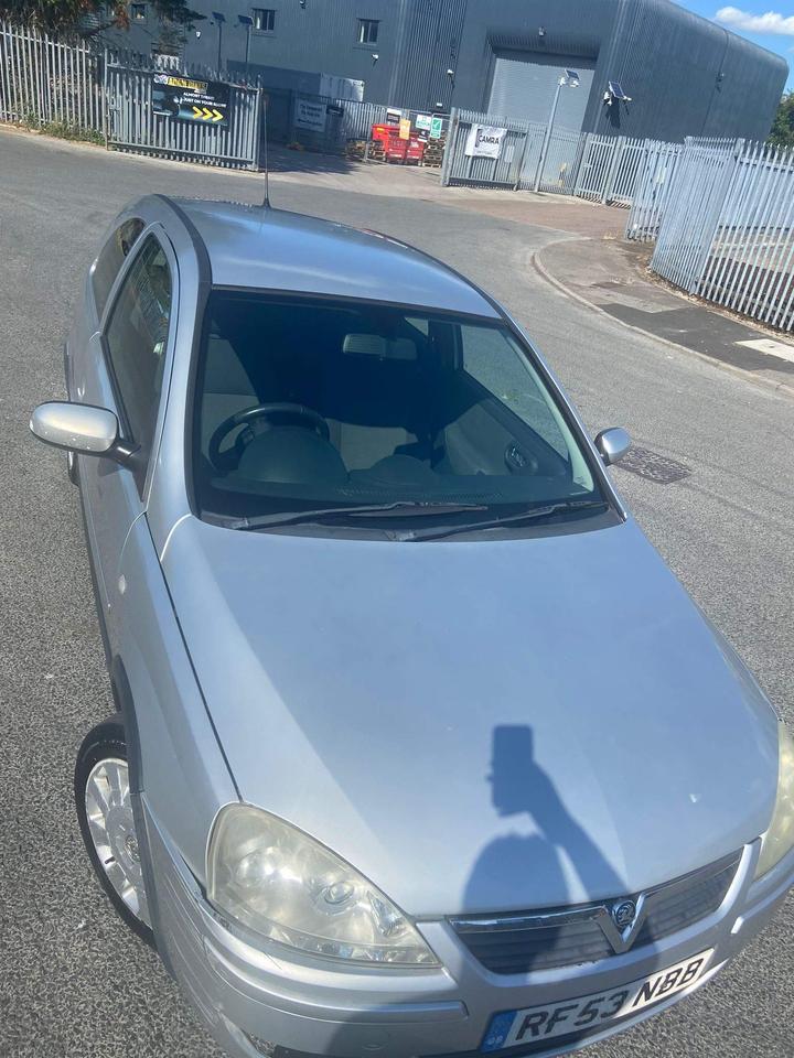 Vauxhall Corsa - 1.4i 16v Design 3dr (a/c) - Automatic 89K Mileage 2 keys - Image 6