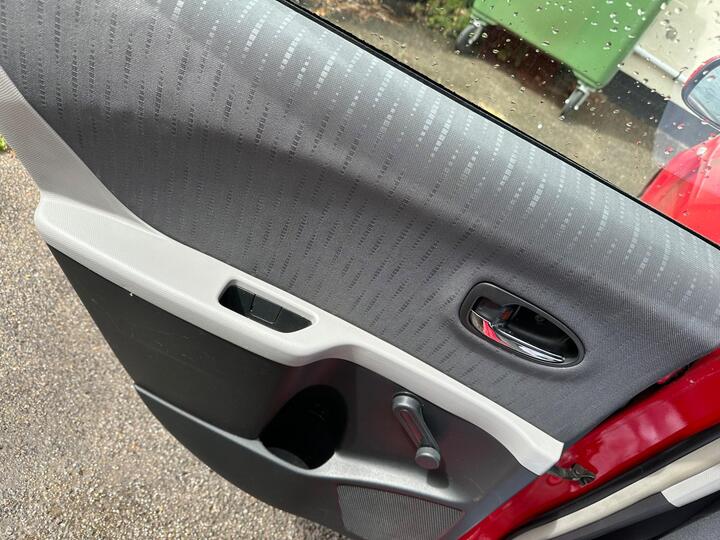 Toyota Yaris - 1.33 Dual VVT-i TR Euro 4 (s/s) 5dr - Affordable, Best for delivery - Image 16