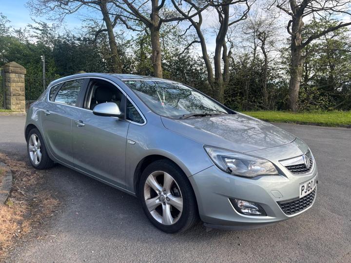 Cheap Vauxhall Astra - 1.6 16v SRi Euro 5 5dr - ONLY 3 FORMER KEEPERS/ FSH for sale in Leeds, West Yorkshire