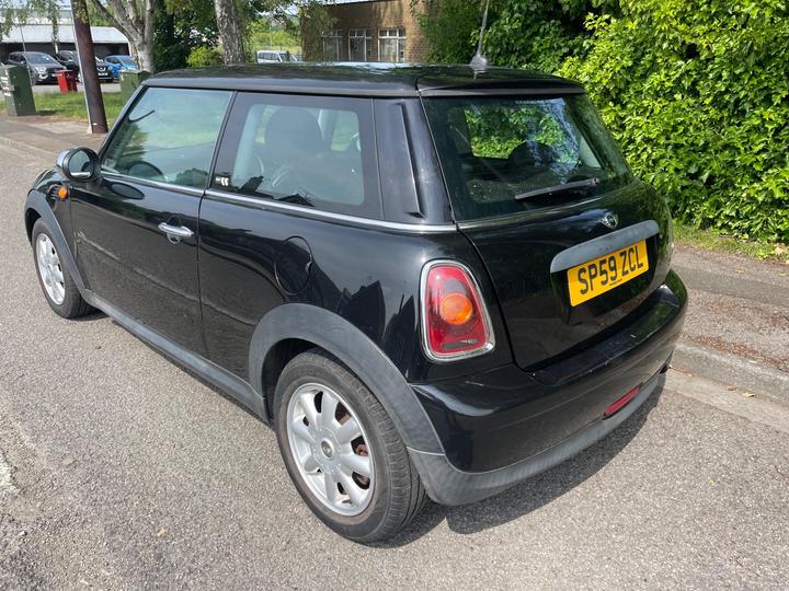 MINI Hatch - 1.4 First Euro 4 3dr - 12 MONTHS MOT - Image 6