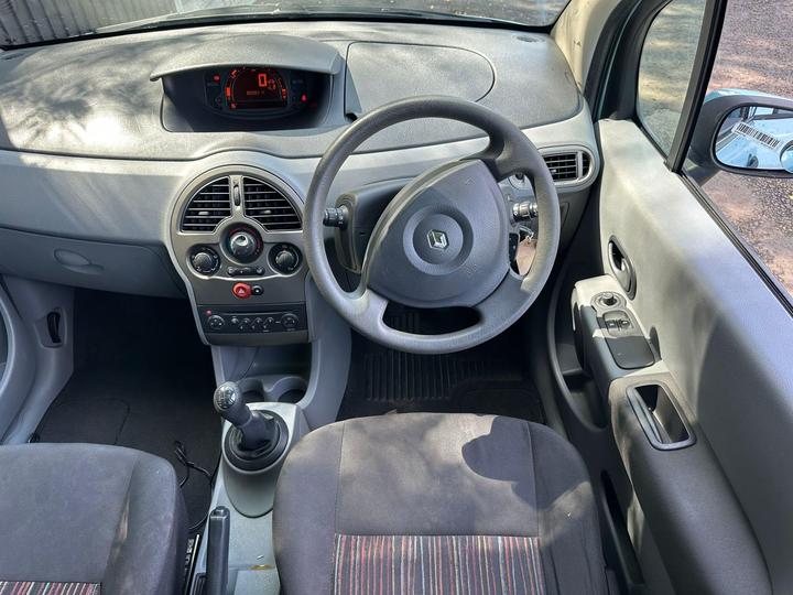 Renault Modus - 1.2 TCe 16v Expression 5dr - ULEZ-PANORAMIC ROOF-BUYNOW - Image 9