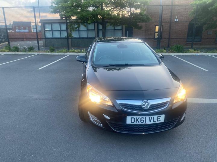 Vauxhall Astra - 2.0 CDTi ecoFLEX Elite Euro 5 (s/s) 5dr - Image 5