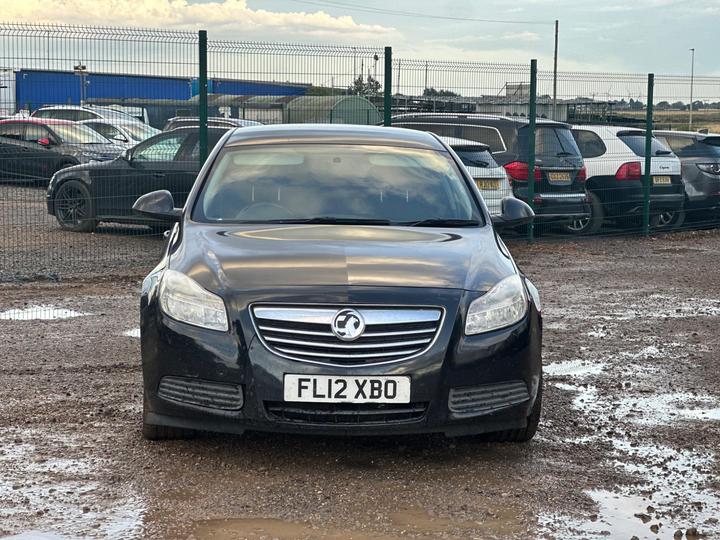 Vauxhall Insignia - 2.0 CDTi Exclusiv Auto Euro 5 5dr - DRIVES MINT+9 MONTHS MOT - Image 2