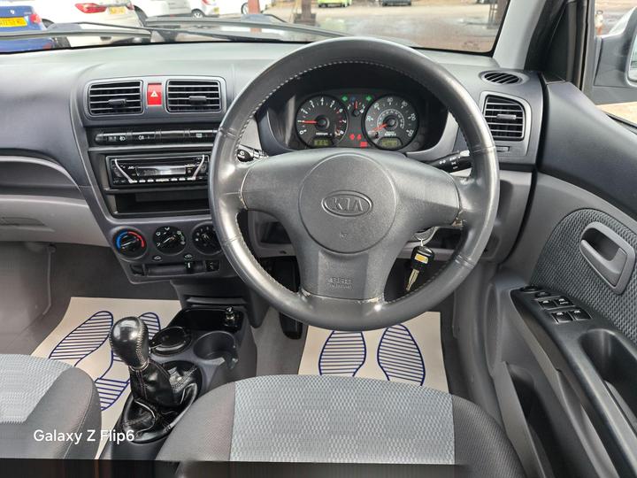 Kia Picanto - 1.1 LX 5dr - Image 21