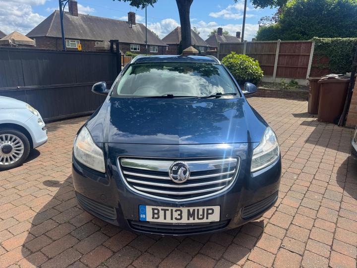 Vauxhall Insignia - 2.0 CDTi ecoFLEX Tech Line Sports Tourer Euro 5 (s/s) 5dr - Image 2