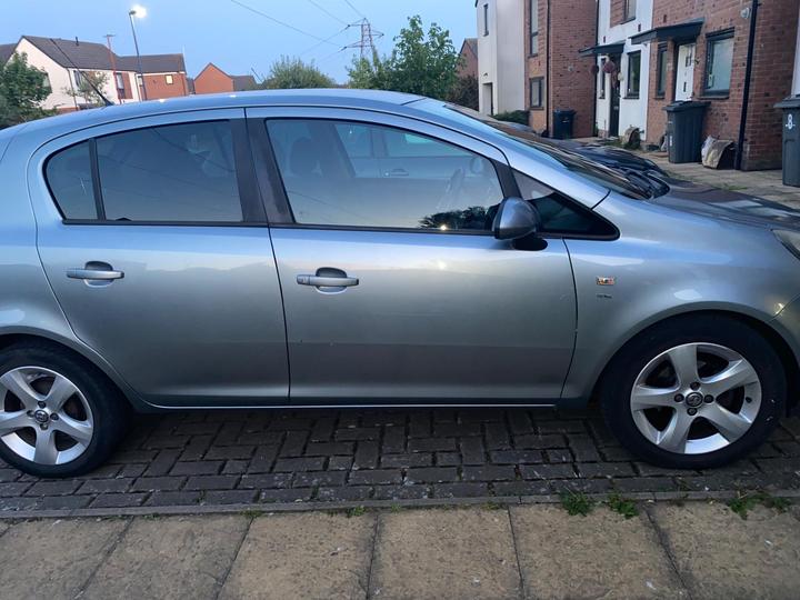 Vauxhall Corsa - 1.2 16V SXi Euro 5 5dr (A/C) - Good little car- quick sale! - Image 7