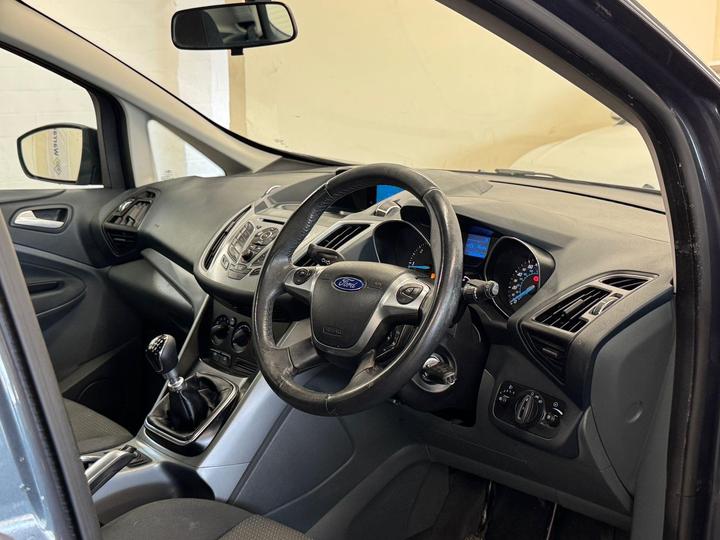Ford Grand C-Max - 1.6 TDCi Zetec Euro 5 5dr - DRIVES A1 - Image 20