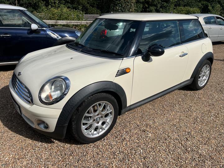 MINI Hatch - 1.4 One Euro 4 3dr - ULEZ-PEPPER EDT-DUE IN - Image 4