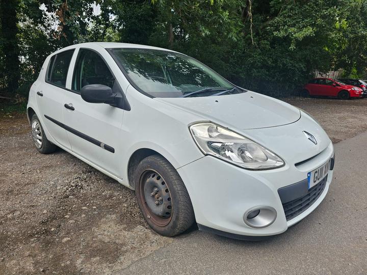 Cheap Renault Clio - 1.2 Bizu Euro 5 5dr - 12 Months MOT - Drives nice for sale in Scunthorpe, Lincolnshire
