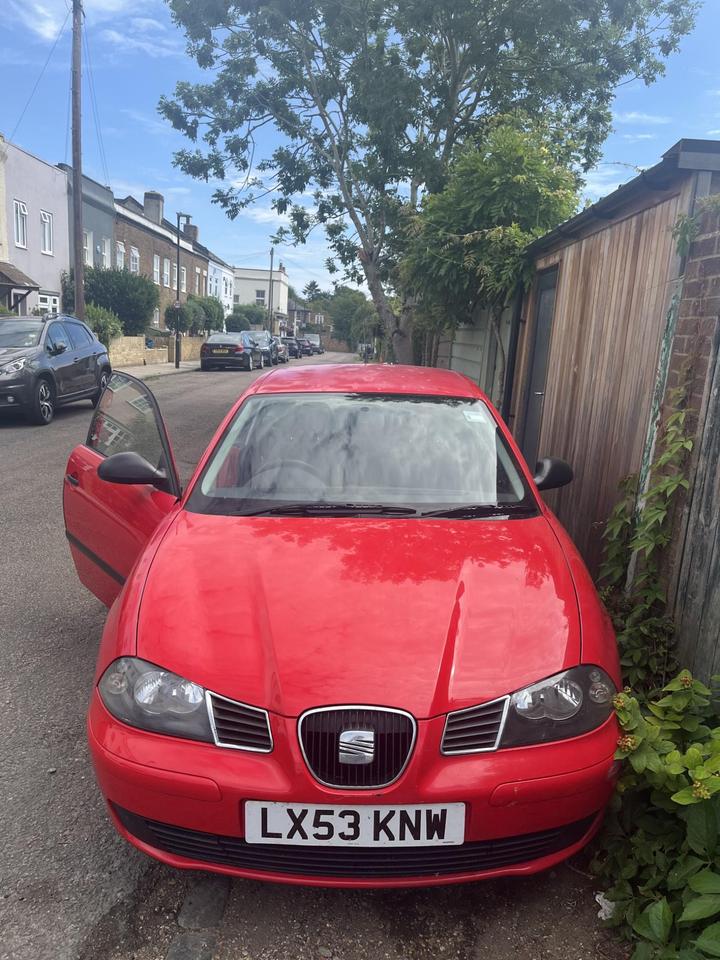 Cheap SEAT Ibiza - 1.4 16v S 3dr - Recent 800 pounds service for sale in Twickenham, Greater London