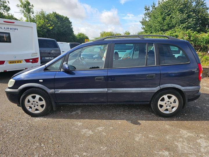 Cheap Vauxhall Zafira - 1.8i 16v Elegance 5dr (a/c) - last owner for 23 yrs for sale in Swindon, Wiltshire