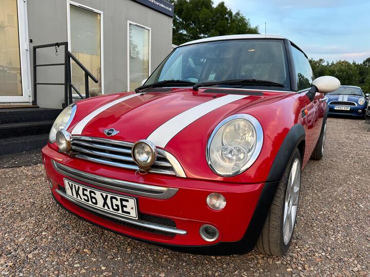 MINI Hatch - 1.6 Cooper Euro 4 3dr - Alloys,A/C,Low Mileage,Tax&Ins - Image 11