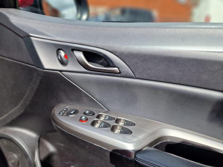 Honda Civic - 1.8 i-VTEC Si 5dr - ULEZ.2 keys, 1 f keeper, c/c, - Image 17
