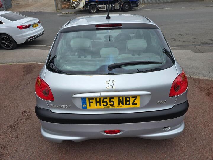 Peugeot 206 - 1.6 5dr (a/c) - PART SRVICE HISTORY 2 KEYS - Image 9