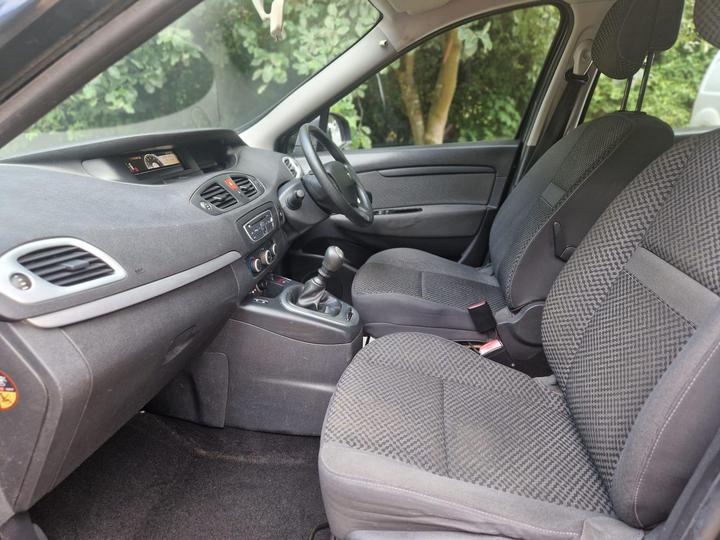 Renault Grand Scenic - 1.5 dCi Expression Euro 5 5dr - New in stock and ready to go - Image 12