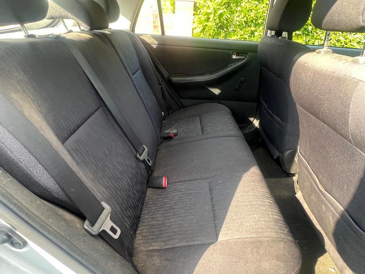 Toyota Corolla - 1.6 VVT-i Colour Collection 5dr - LONG MOT-ULEZ FREE- LOW MILES - Image 7