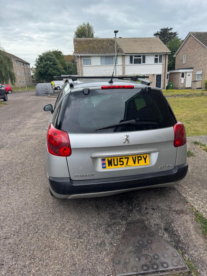 Peugeot 207 SW - 1.6 HDi S 5dr (a/c) - Image 2