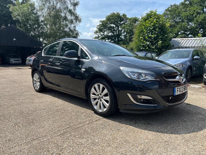 Vauxhall Astra - 1.6 16v Elite Euro 5 5dr - PART EXCHANGE CLEARANCE - Image 10