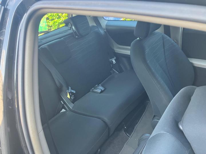 Toyota Yaris - 1.0 VVT-i T3 3dr - Low mileage, 2 previous owners - Image 7