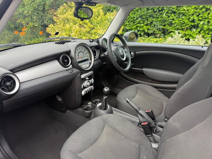 MINI Hatch - 1.6 Cooper Euro 4 3dr - Image 19