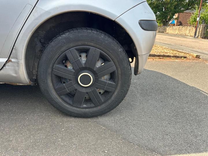 Toyota Yaris - 1.0 VVT-i T3 5dr - full service history - Image 9