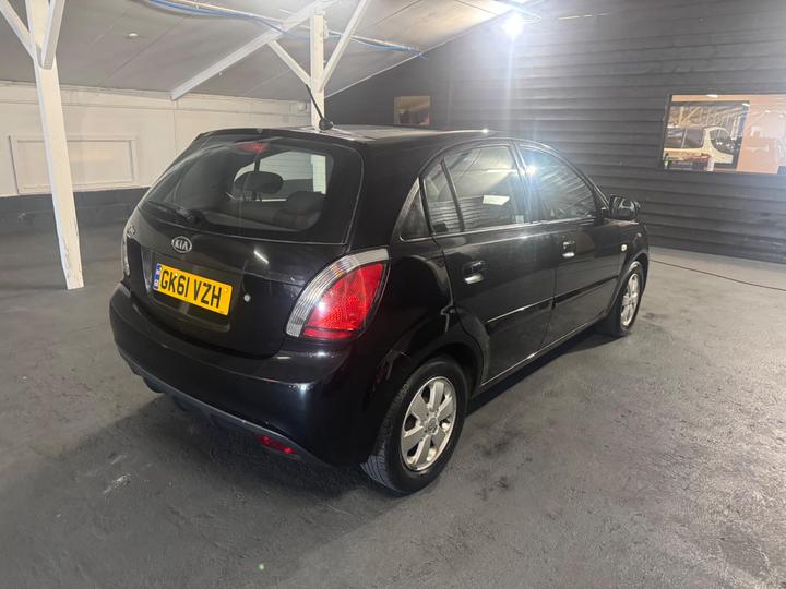 Kia Rio - 1.4 Domino 5dr - ULEZ + PART EX GOLD. - Image 6