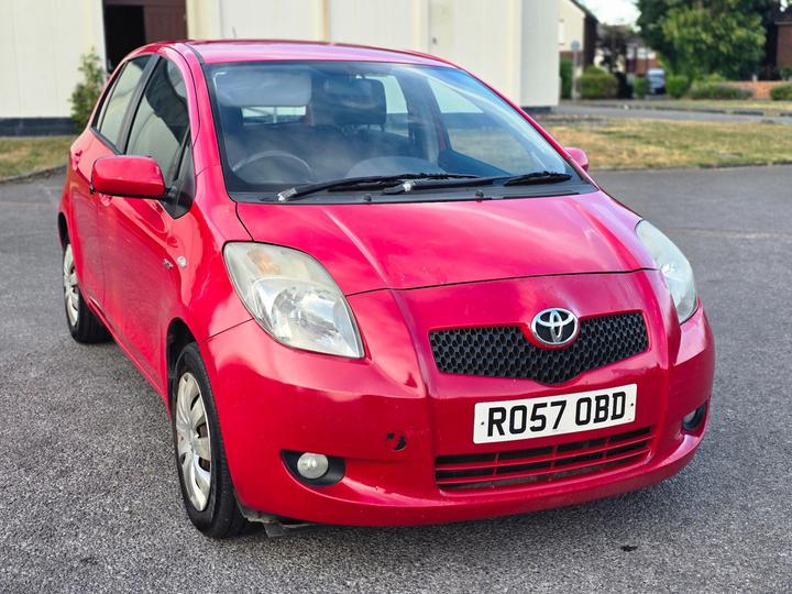 Cheap Toyota Yaris - 1.4 D-4D T3 5dr - Part ex sold as seen for sale in Slough, Berkshire