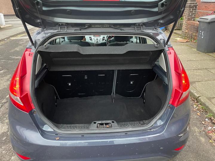 Ford Fiesta - 1.4 TDCi DPF Edge 5dr - Image 14