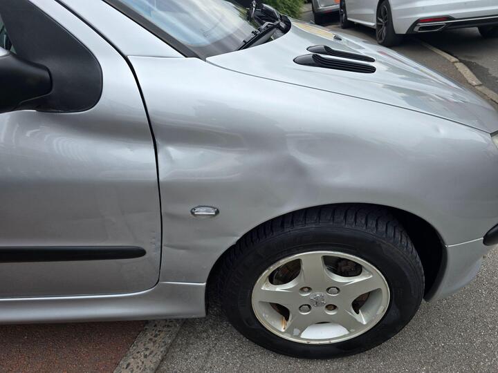 Peugeot 206 - 1.6 5dr (a/c) - PART SRVICE HISTORY 2 KEYS - Image 24