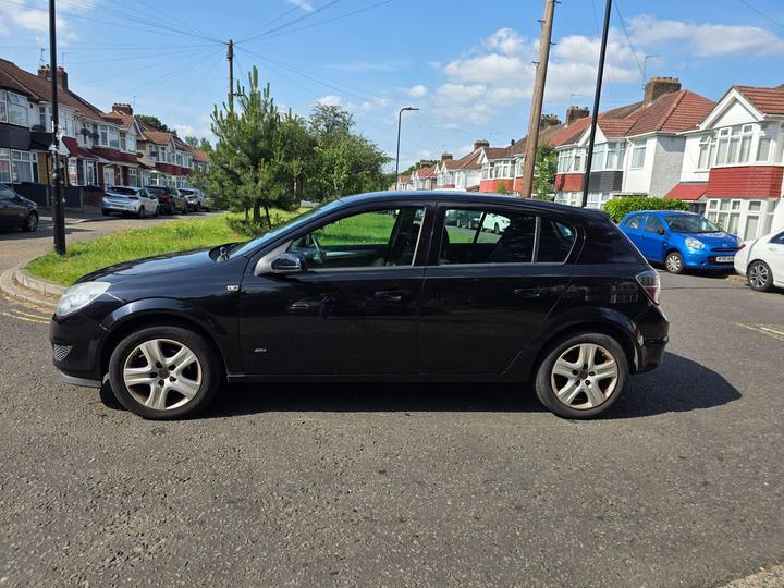 Vauxhall Astra - 1.4i 16v Active 5dr - FUL SERVICE HIST+NEW MOT+CHEAP - Image 7