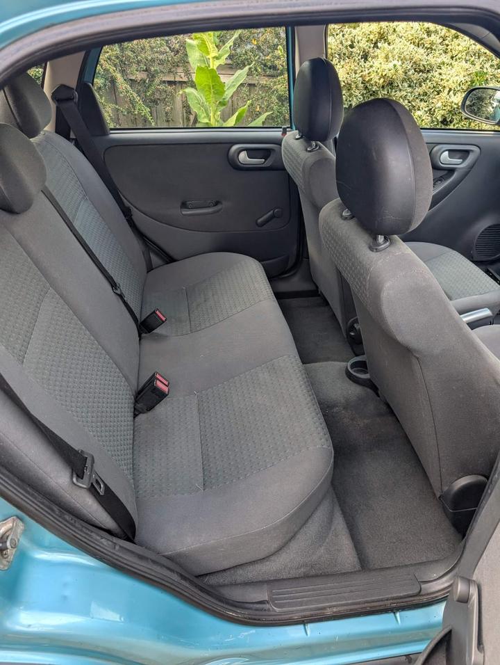 Vauxhall Corsa - 1.2i 16v SXi 5dr - Lady owned since 2004 - Image 10