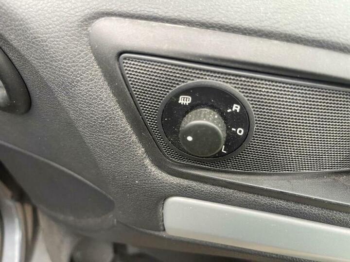 Skoda Octavia - 1.6 FSI Ambiente Euro 4 5dr - Image 18