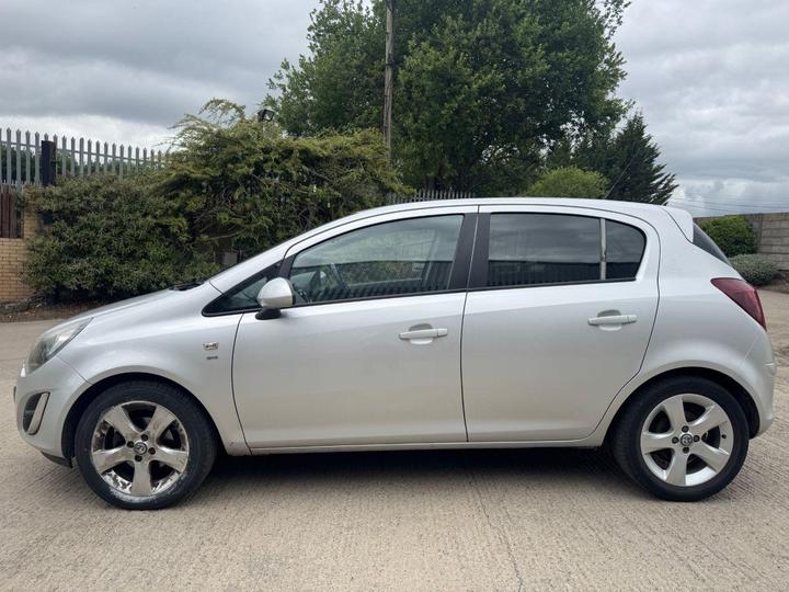 Vauxhall Corsa - 1.2 16V SXi Euro 5 5dr (A/C) - ***LOVELY CONDITION EXAMPLE*** - Image 2