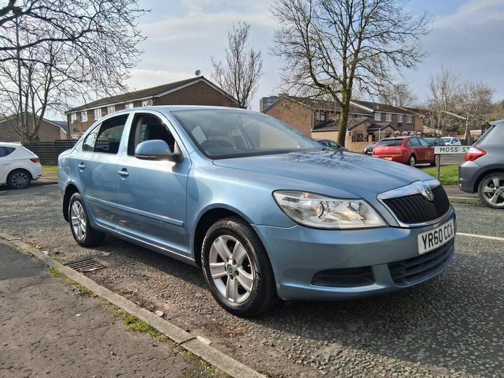 Skoda Octavia - 1.6 TDI SE Hatchback 5dr Diesel Manual Euro 5 (105 ps) - COMES WITH 12 MONTHS MOT - Image 3