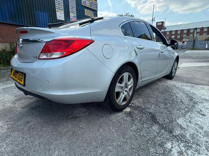 Vauxhall Insignia - 2.0 CDTi ecoFLEX Exclusiv Euro 5 5dr - Image 2