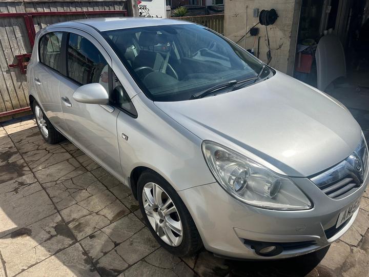Vauxhall Corsa - 1.4i 16v Design 5dr (a/c) - Image 3