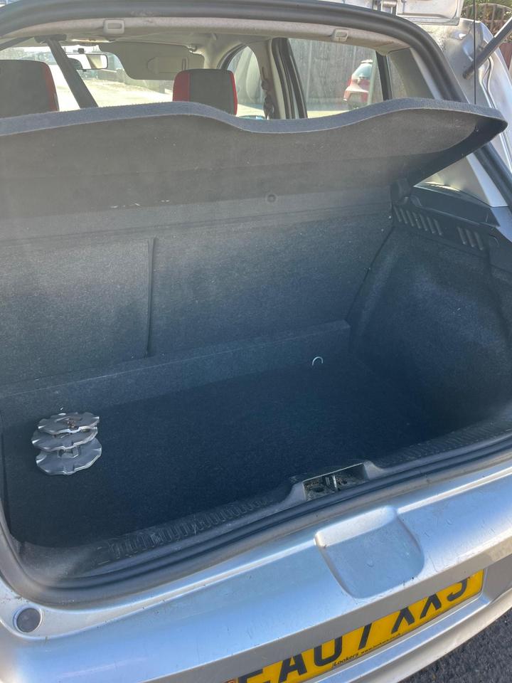 Renault Clio - 1.5 dCi Rip Curl 3dr - 35 TAX, PART EX TO CLEAR - Image 11