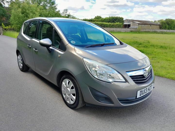 Cheap Vauxhall Meriva - 1.4 16V Exclusiv Euro 5 5dr - ULEZ COMPLIANT + LONG MOT for sale in Chertsey, Surrey